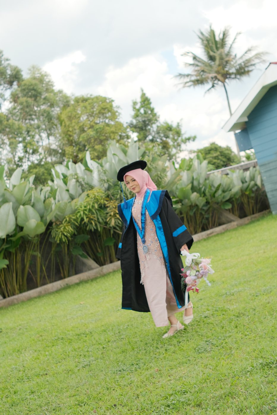 Sesi foto wisuda klien Popotoan
